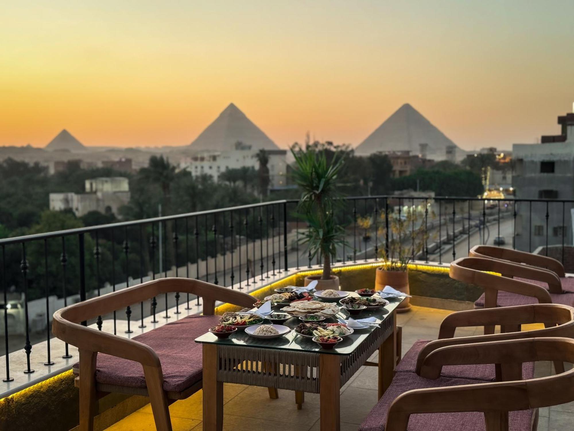 Almas Pyramids View Hotel Kafret el-Gabal Extérieur photo