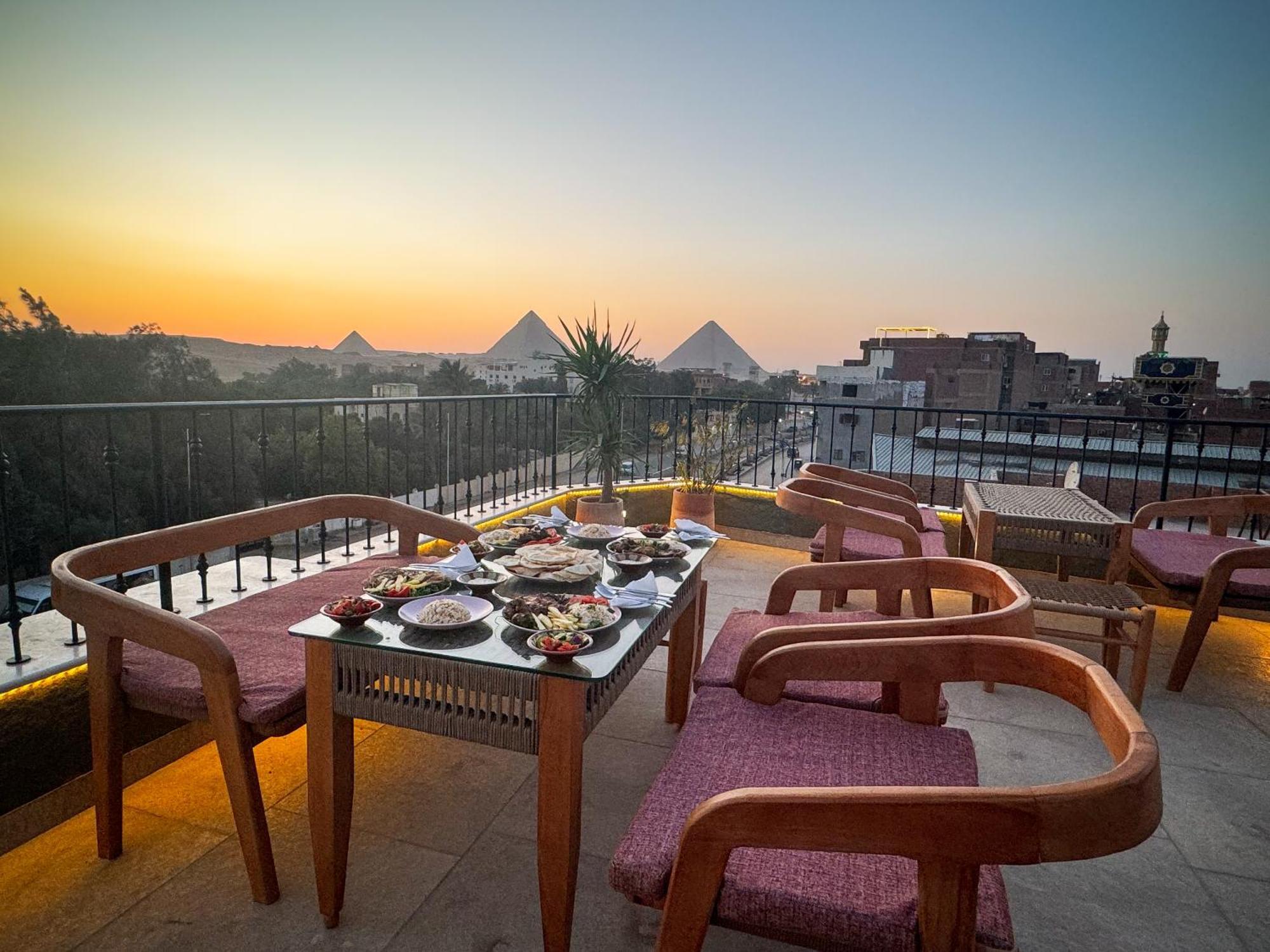 Almas Pyramids View Hotel Kafret el-Gabal Extérieur photo